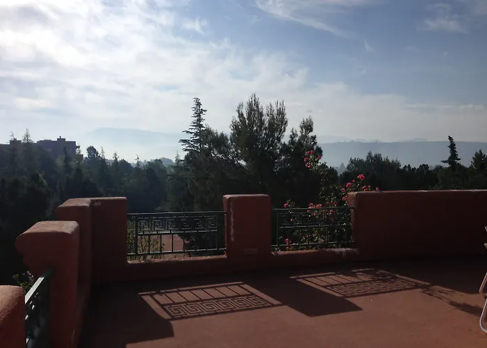 Casa 4*